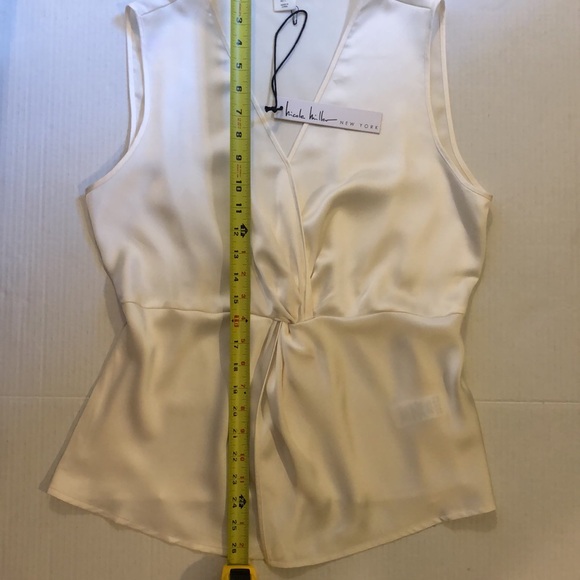 Nicole Miller Cream Sleeveless Satin Top NWT Size Large - Picture 4 of 6